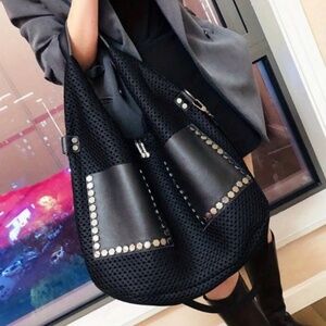 Women's Large Capacity Shoulder Bag Retro Mesh Surface Shoulder Bag Large Tote B